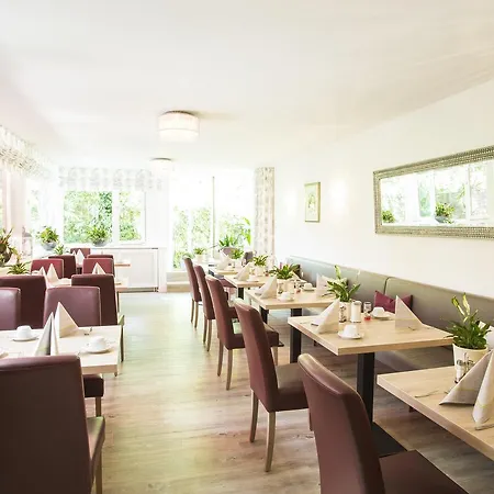Giesing 3* Munich